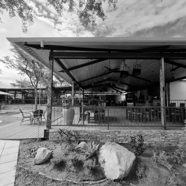 Gallery image insika-lodge-dining-area