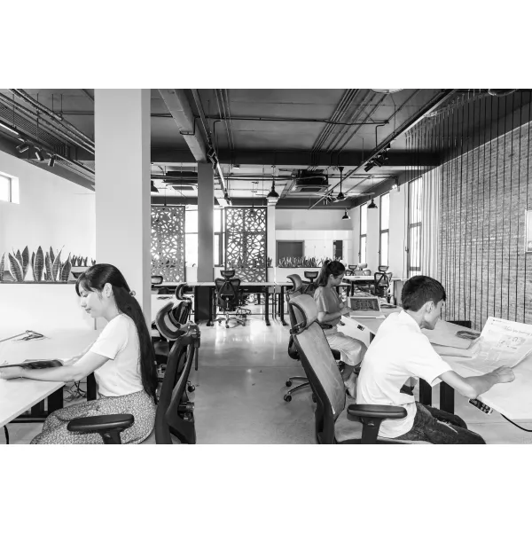 Gallery image mgm-office-space-with-people