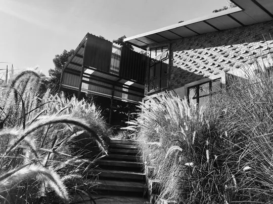 the-life-house - lifehouse-exterior-01