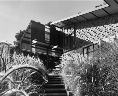 the-life-house - lifehouse-exterior-01a